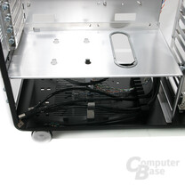 Lian Li PC-V1020B – Netzteilfach