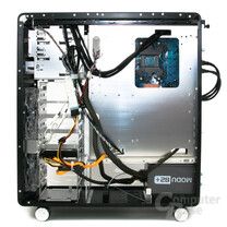Lian Li PC-V1020B – Innenraum rechts mit Hardware