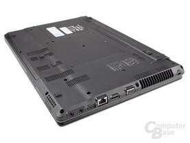 Acer Aspire Timeline X 5820TG: Unterseite