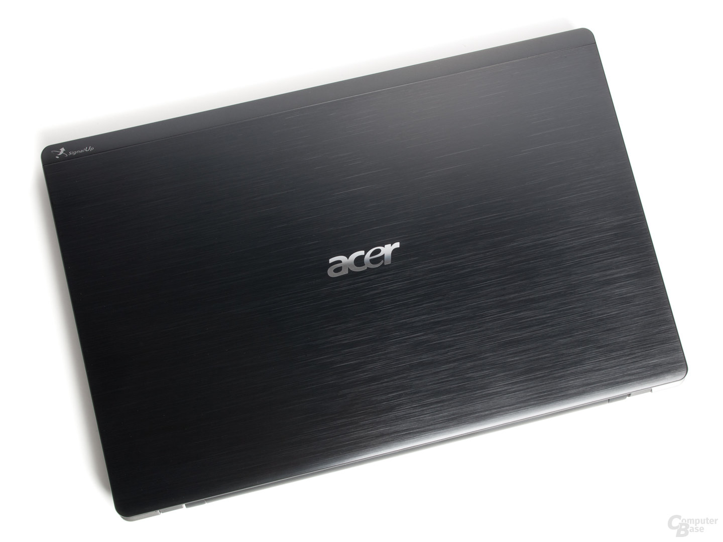 Acer Aspire Timeline X 5820TG: Deckel aus gebürstetem Aluminium