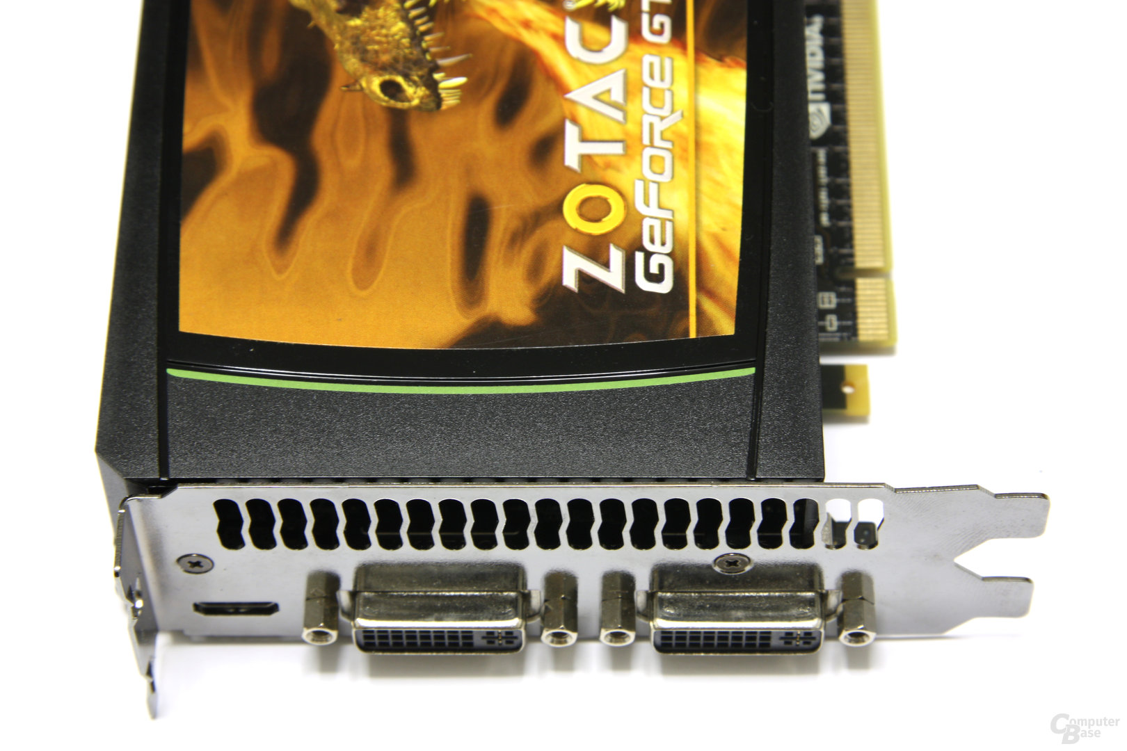 GeForce GTX 580 AMP! Anschlüsse