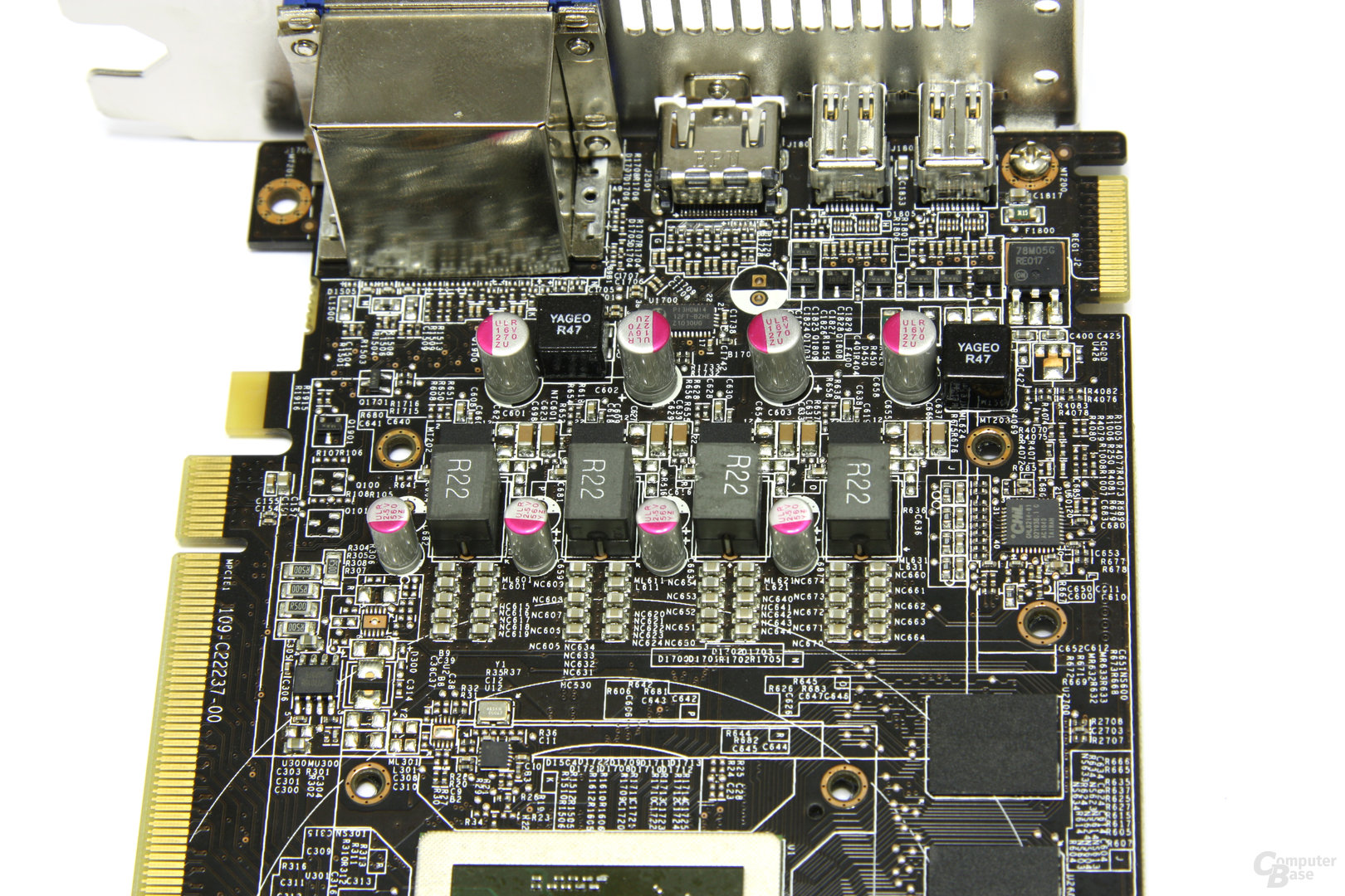 Radeon HD 6870 Twin Frozr II Stromversorgung