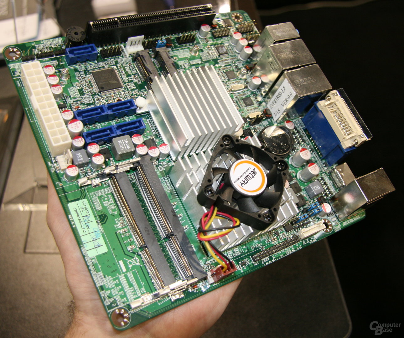 Jetways Mini-ITX-Platine mit AMDs „Fusion“
