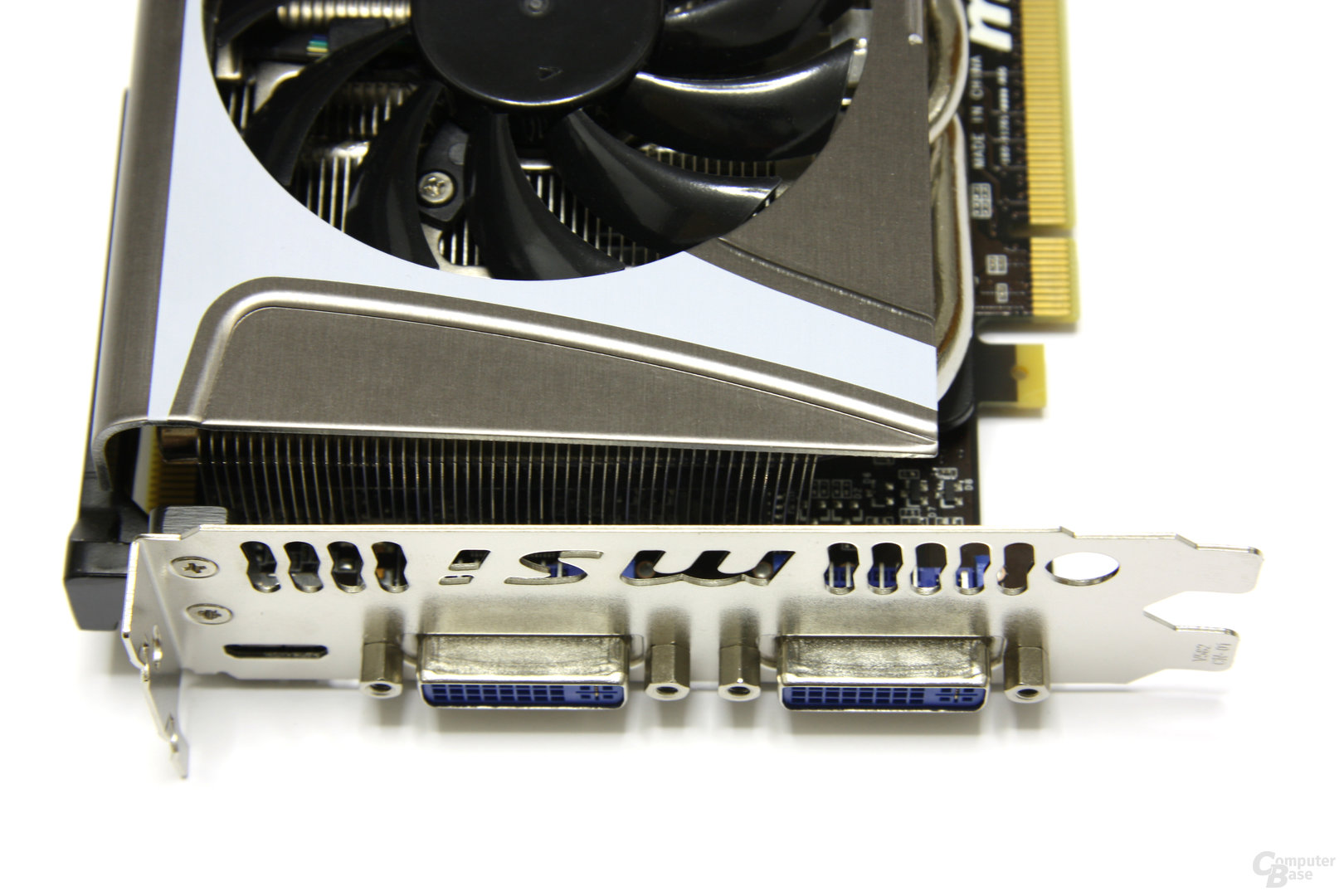 GeForce GTX 580 TFII OC Anschlüsse