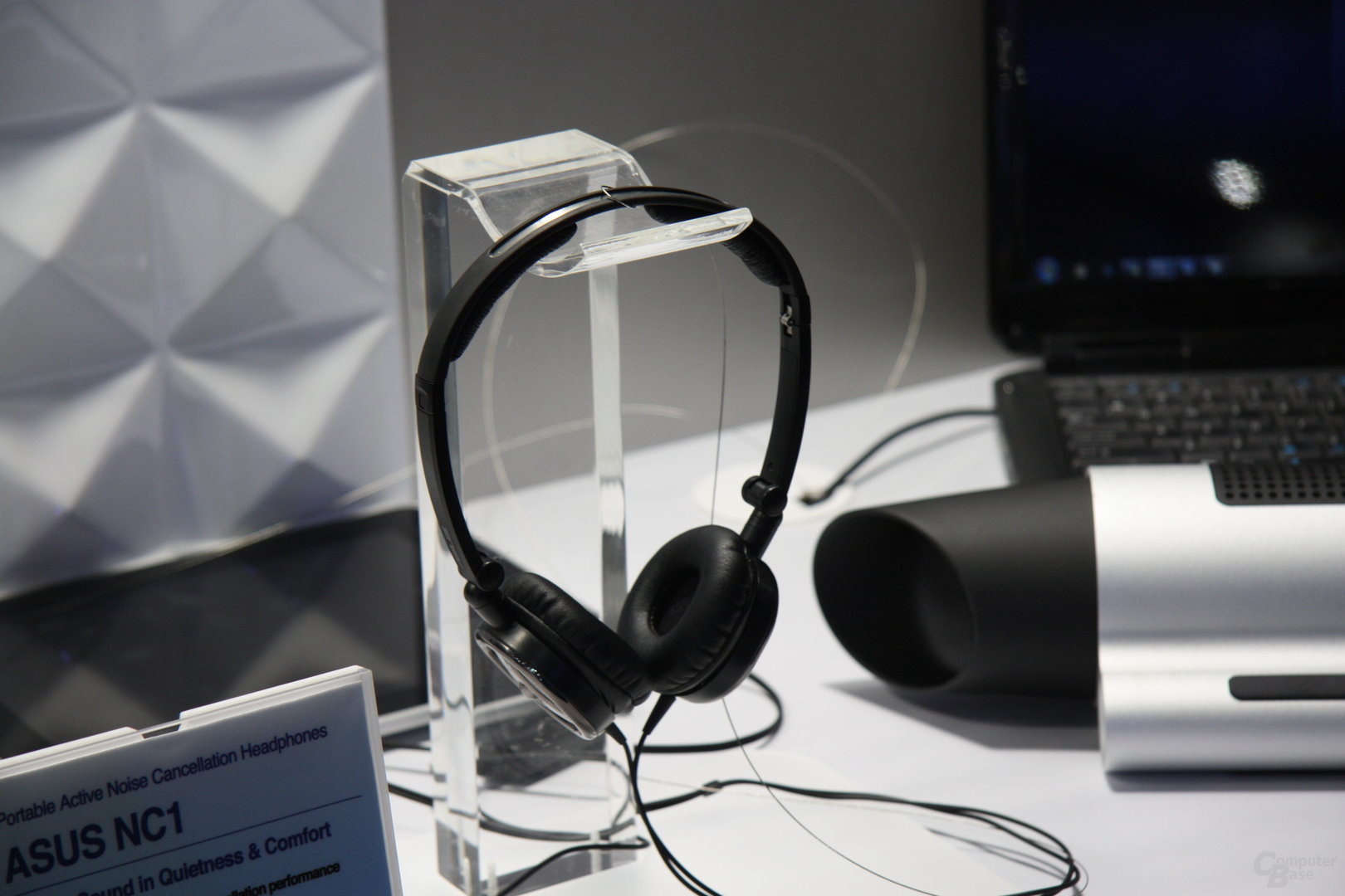 Asus-Headsets auf der CeBIT 2011