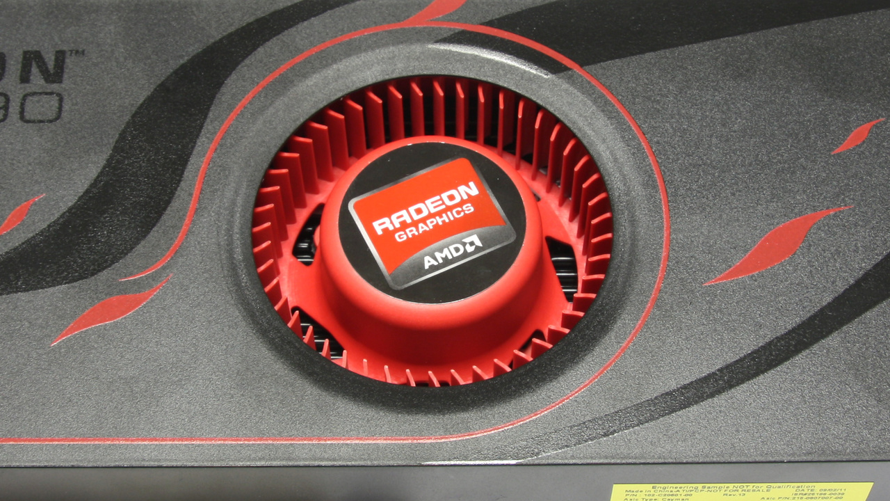 AMDs Multi-GPU-Karte im Test: Mächte Radeon HD 6990 mit Radau-Lüfter