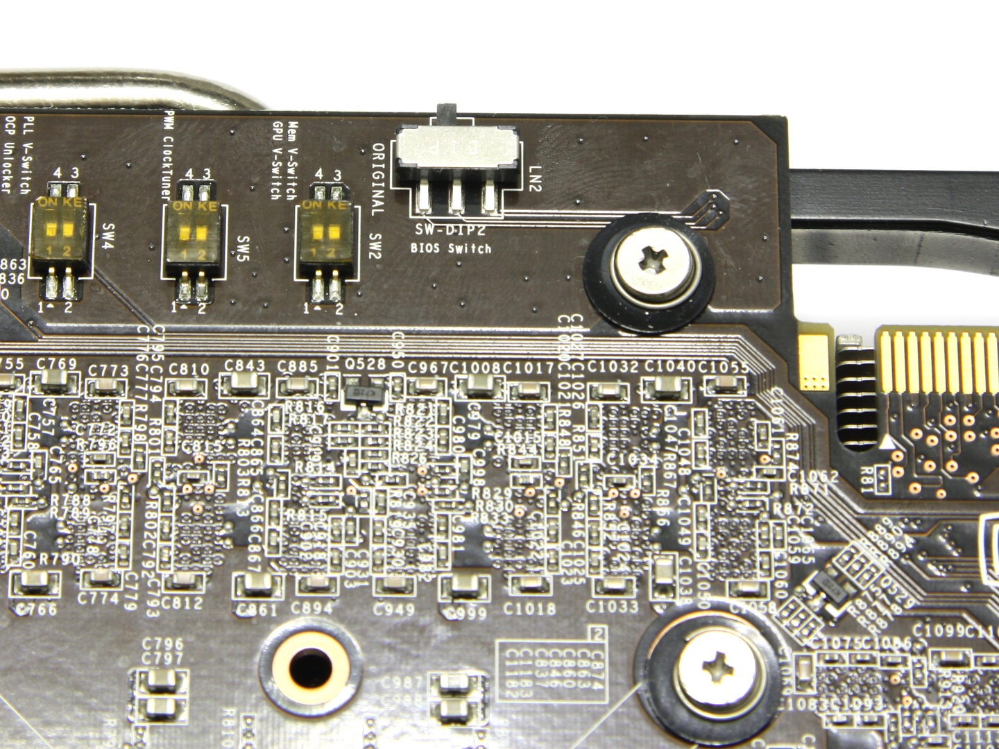 GeForce GTX 580 Lightning BIOS-Schalter