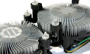 Kühler 2100T (links) vs. 2100 (rechts)
