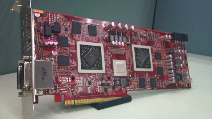 PowerColor Radeon HD 6890 mit zwei „Barts“-GPUs