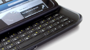 Nokia E7-00 im Test: Das schwere Erbe des Communicators