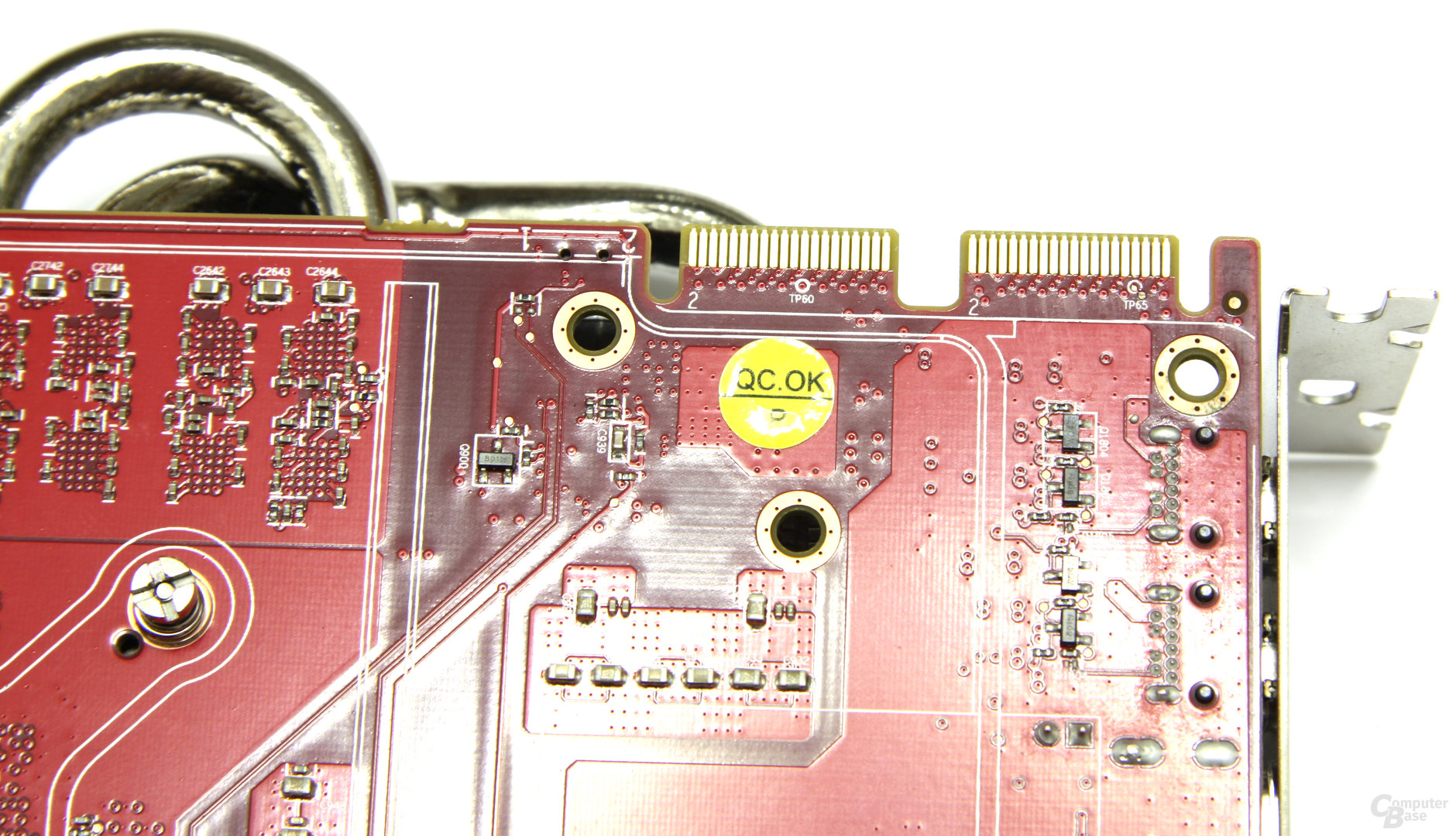 Radeon HD 6950 Vortex PCS+ CF-Anschlüsse