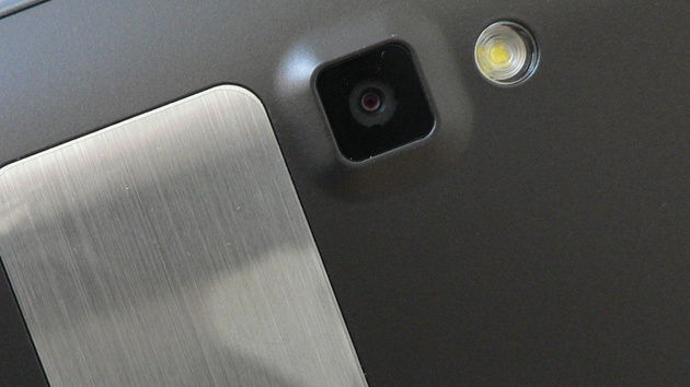 LG Optimus Pad im Test: Tablet mit rudimentärer 3D-Funktion
