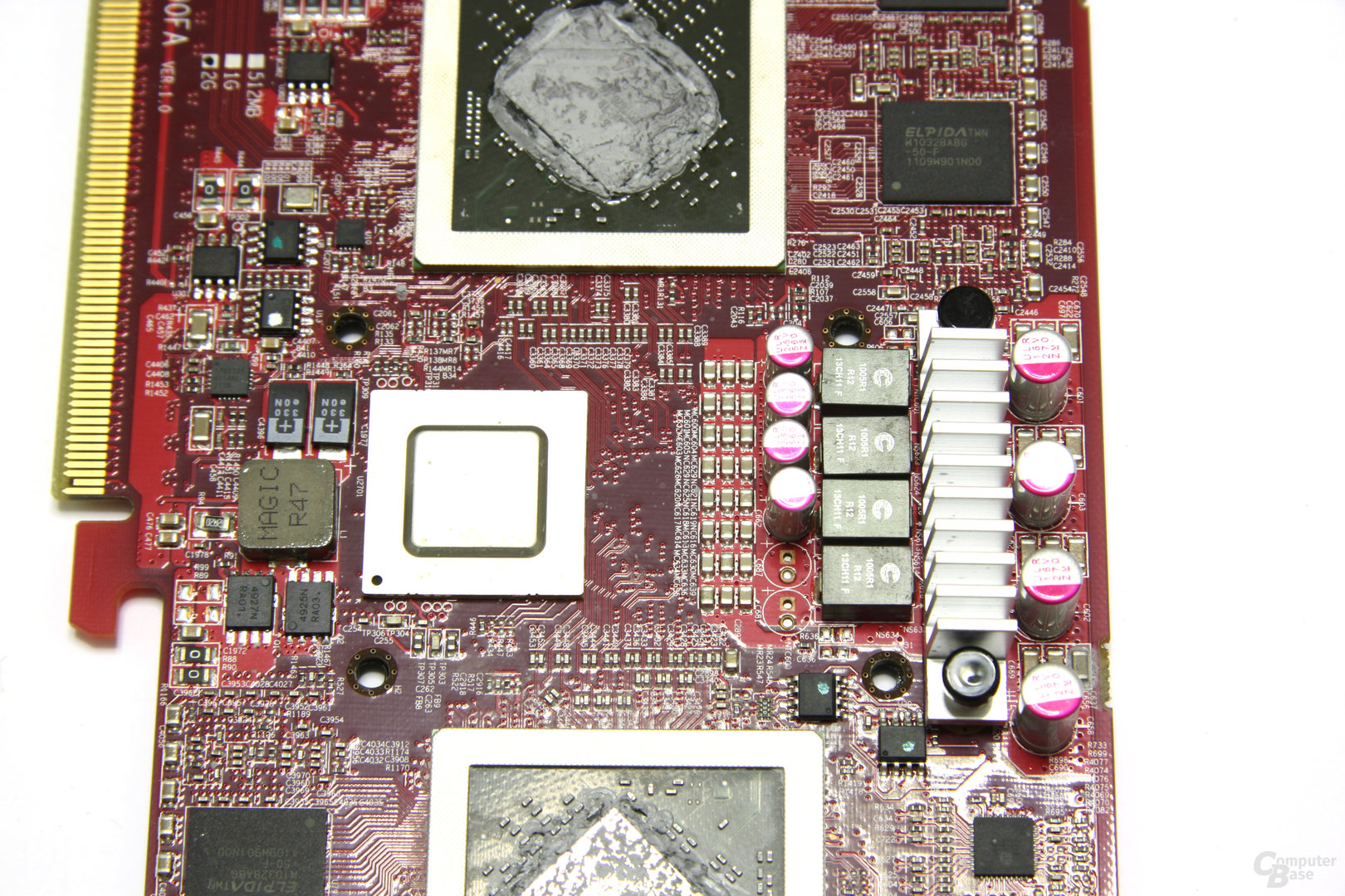 Radeon HD 6870 X2 Bauteile