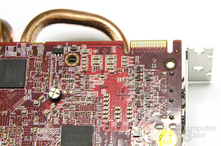 Radeon HD 6870 X2 CF-Anschluss