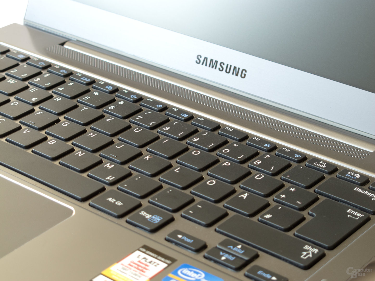 Samsung 530U3B: Tastatur