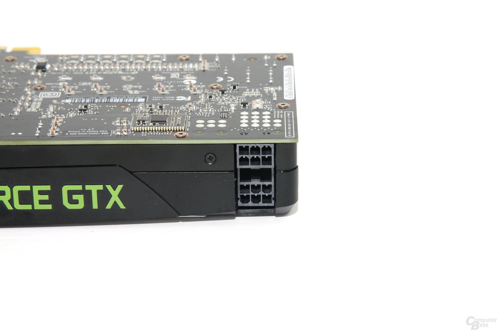 GeForce GTX 680 Stromanschlüsse