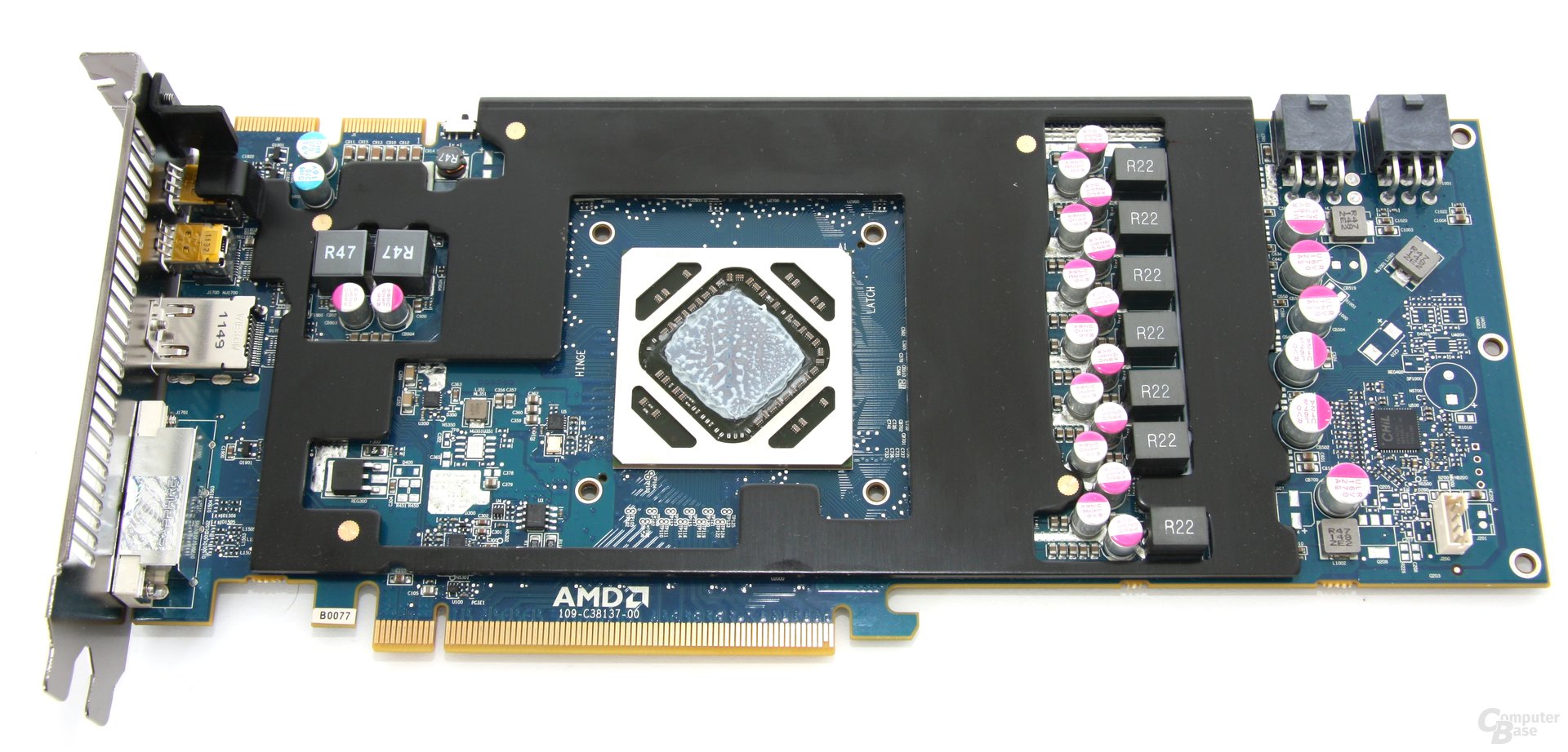 Radeon HD 7950 OC mit Kühlplatte