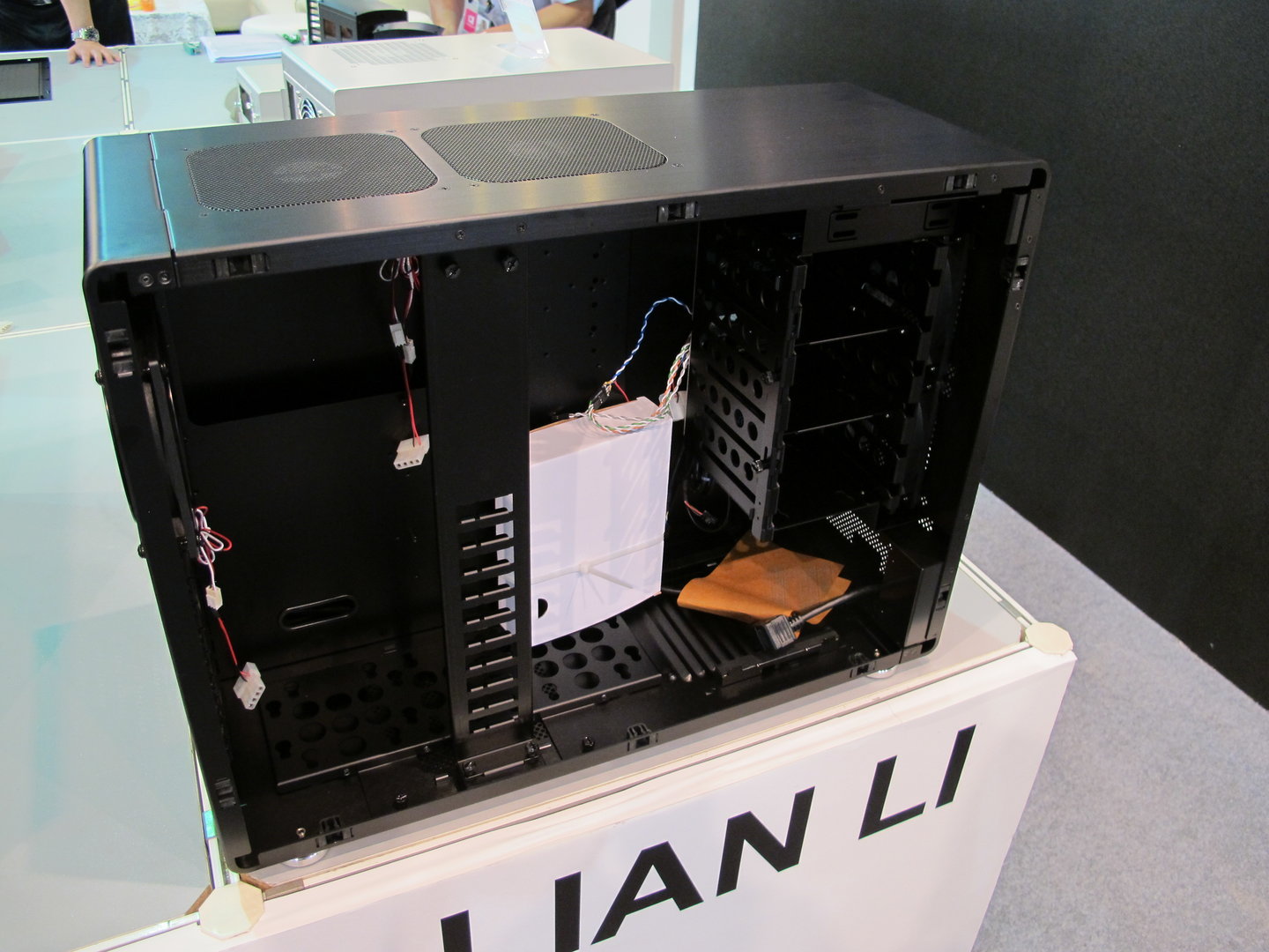 Lian Li PC-V750WX