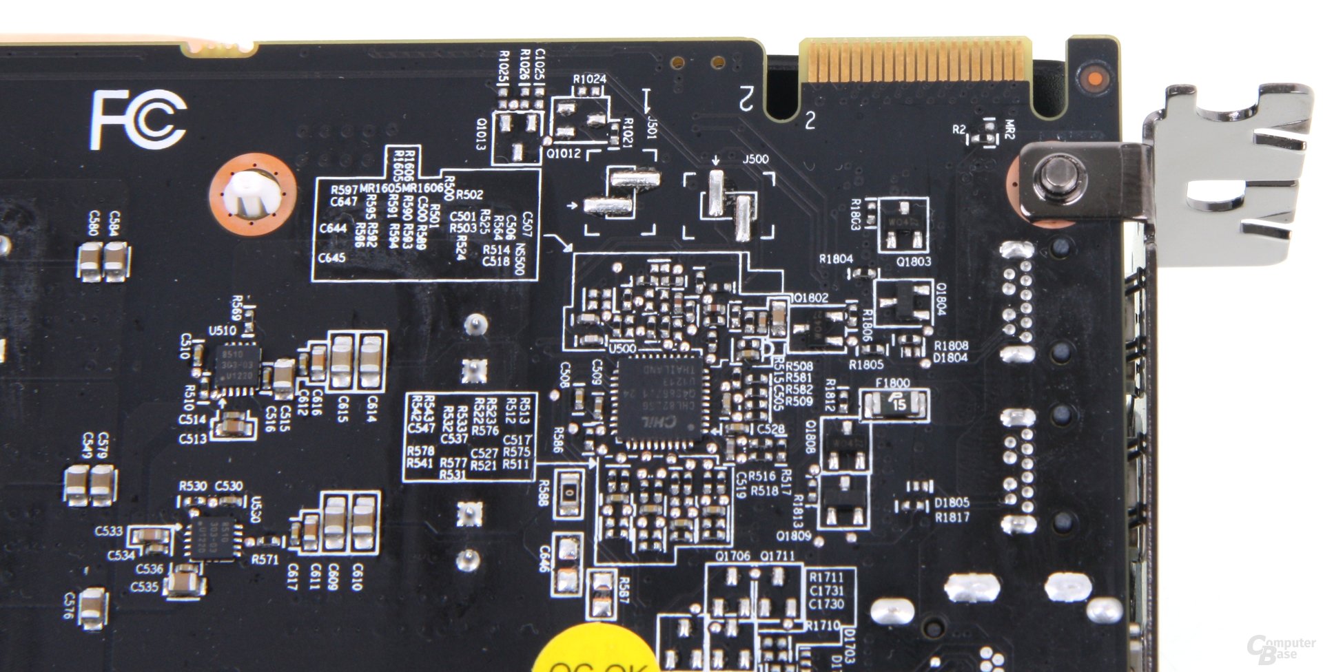 Radeon HD 7870 Black Boost Edition CF-Anschlus