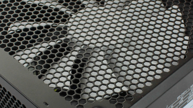 Fractal Design Tesla R2 500W im Test: Auftakt ohne bleibenden Eindruck