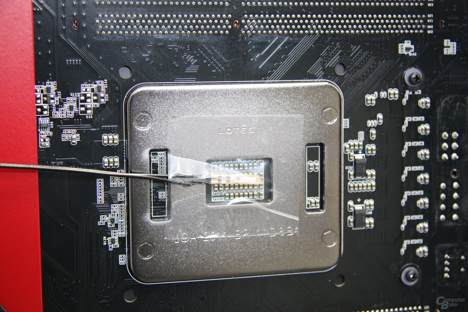 MIFcom Dual-Xeon-PC mit Quad-SLI und Wasserkühlung