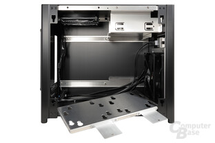 Lian Li PC-Q28 - Unterer Festplattenkäfig ausgebaut