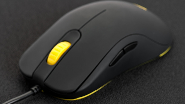 Zowie Gear FK Maus im Test: In den Fußstapfen der AM