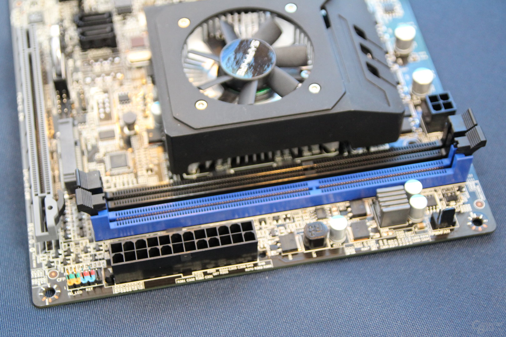 Sapphire IPC-FT3W mit AMD „Kabini“