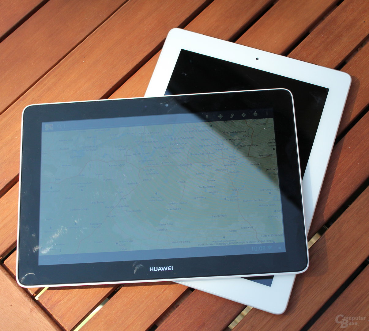 Huawei MediaPad 10 Link im Größenvergleich zum iPad