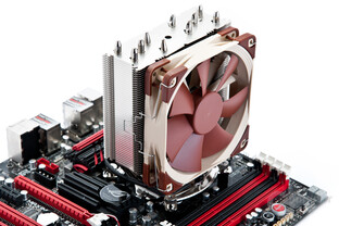 Noctua NH-U12S auf Intel Sockel 1156 montiert