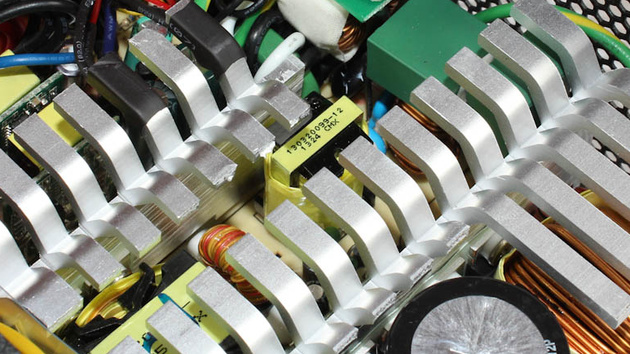SilverStone Strider Gold Series 550W im Test: Vollmodular und kompakt