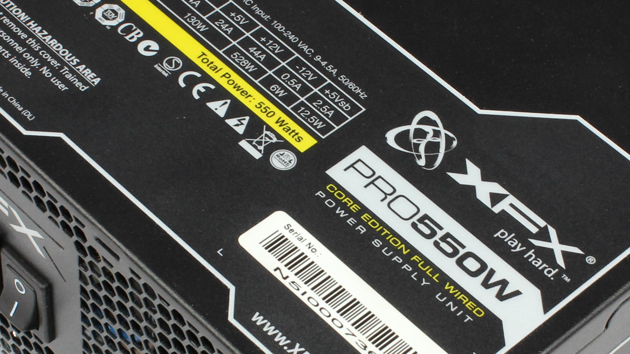 XFX Pro Series Full Wired Edition 550W im Test: Zwei Mal auffällig