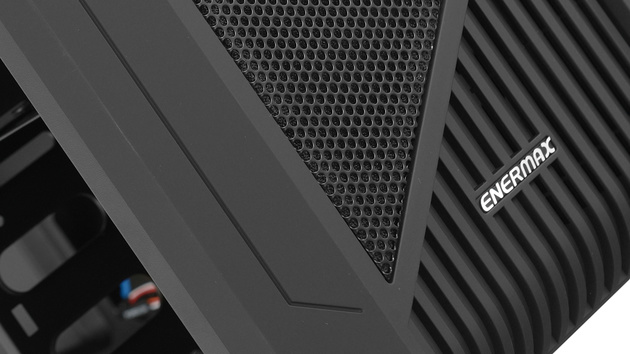 Enermax iVektor im Test: Midi-Tower mit individueller Optik