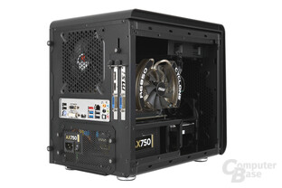 BitFenix Phenom Mini-ITX – Testsystem seitlich