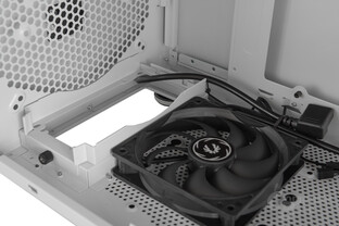BitFenix Phenom mATX – 120-mm-Bodenlüfter