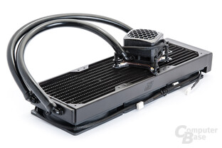 Swiftech H2O H320 mit Triple-Radiator und leistungsstarker Kompaktpumpe