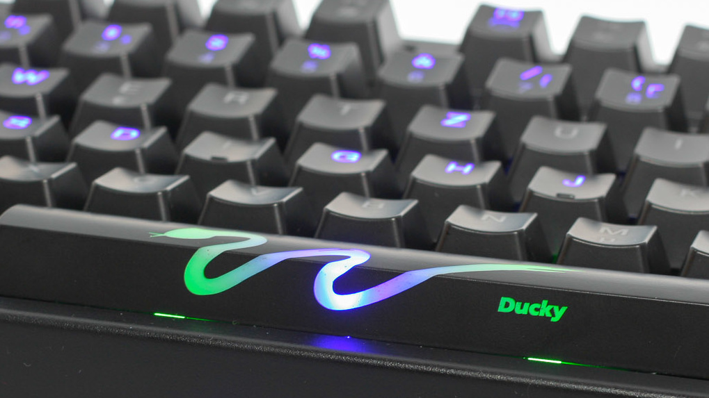Ducky Shine 3 Tastatur im Test: RGB-LEDs für die mechanische Leertaste