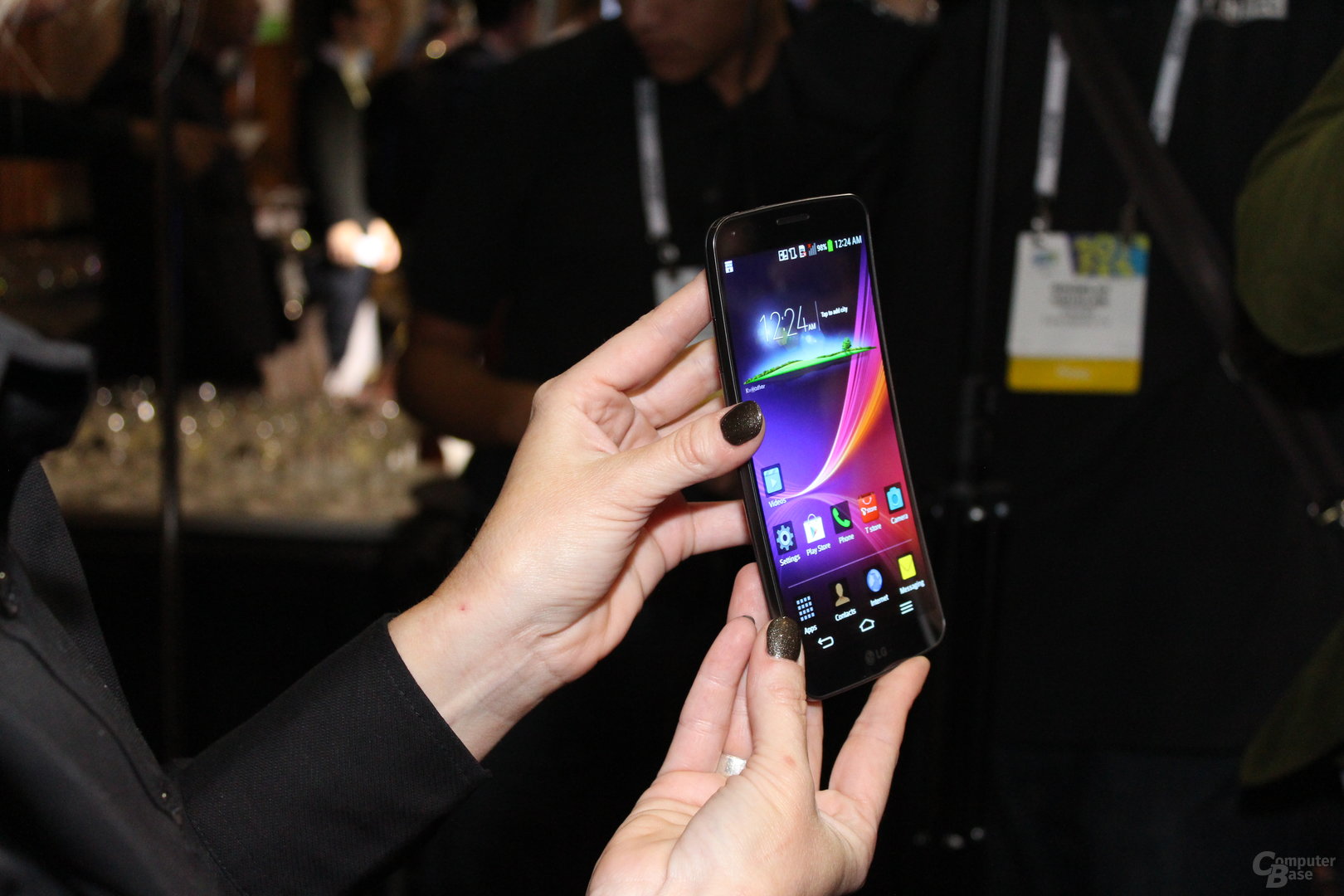 LG G Flex zeigt sich zur CES 2014