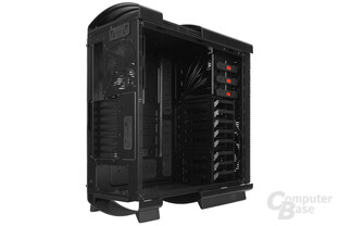 XFX Type 1 Bravo - Seitliche Innenraumansicht, nur 3,5"-Käfige