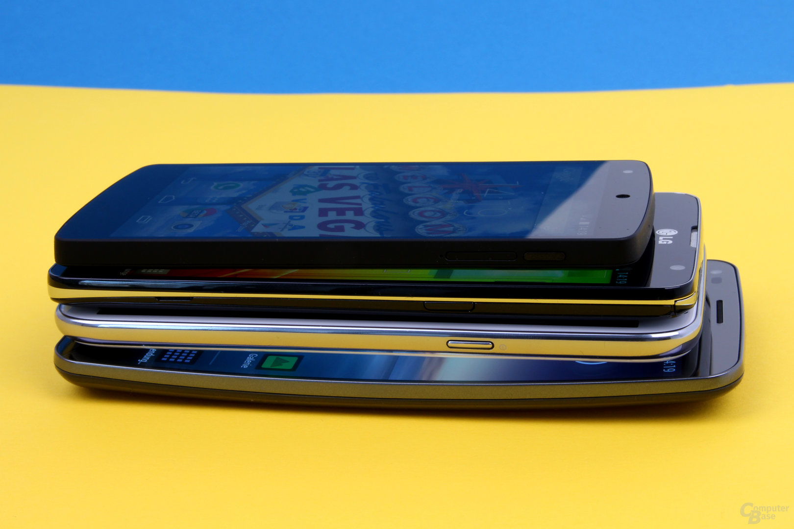 Größenvergleich: Google Nexus 5, LG G Pro Lite Dual, Samsung Galaxy Note II, LG G Flex