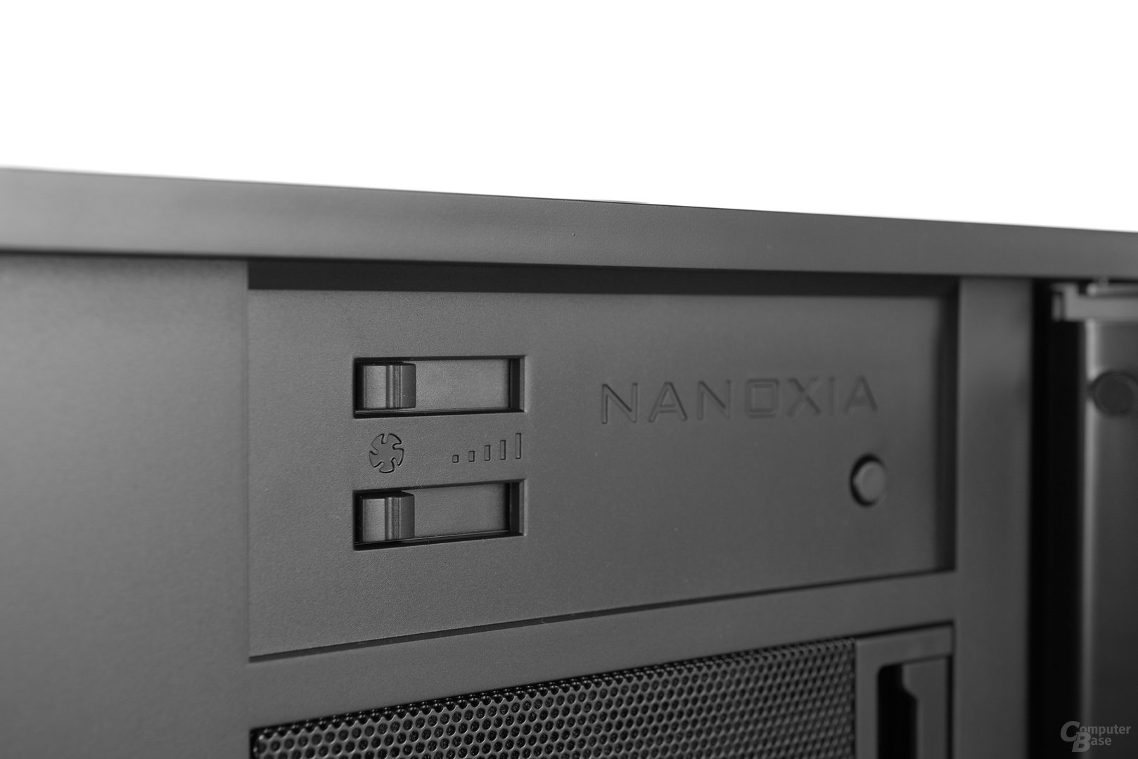 Nanoxia Deep Silence 6 – 2-Kanal-Lüftersteuerung