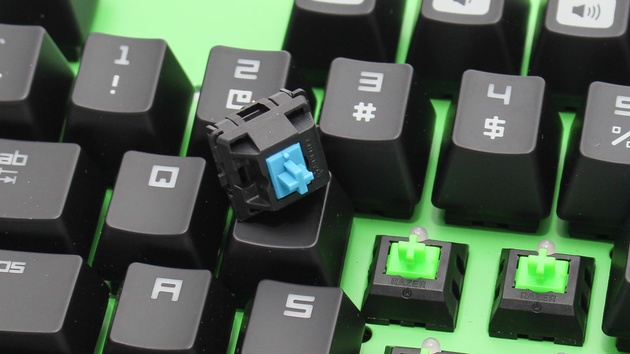 Razer Black Widow Ultimate 2014 im Test: Razer wagt den Bruch mit Cherry