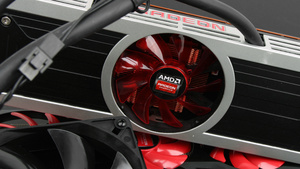 AMD Radeon R9 295X2 im Test: Wasser, 500 Watt und zwei Mal Hawaii