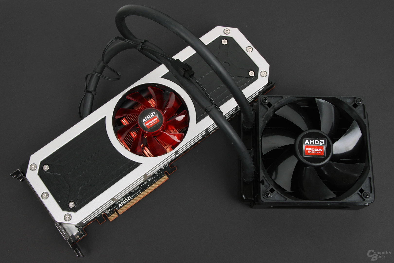 AMD Radeon R9 295X2 – Kühlsystem mit externem Radiator