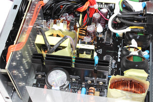 BitFenix Fury 550 Watt - Elektronik im Detail