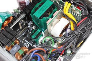 Thermaltake European Series London 550 Watt - Elektronik im Detail