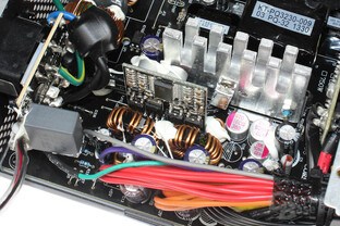 Corsair CS450M – Sekundärseite im Detail