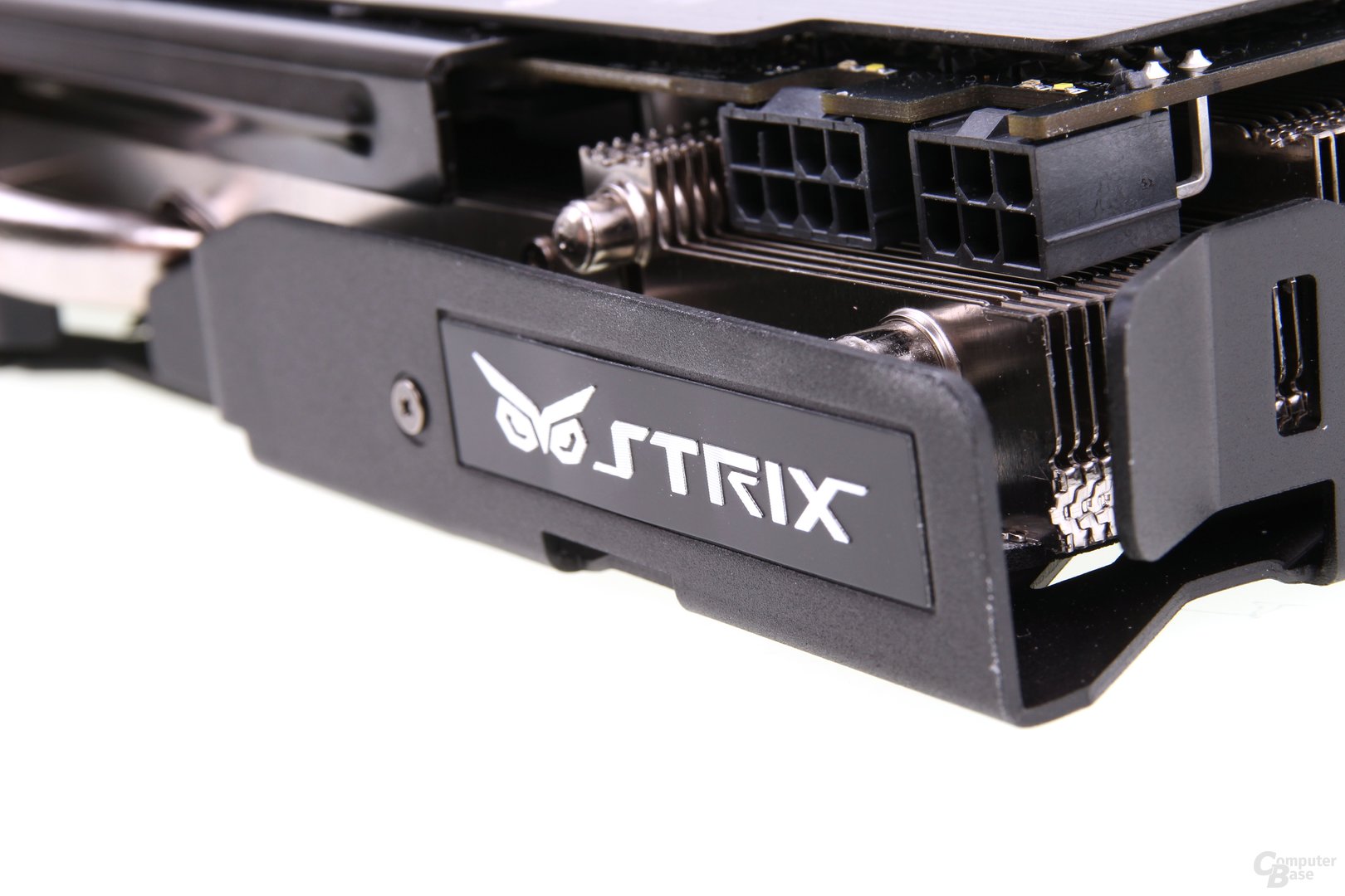 Asus GeForce GTX 780 Strix - Stromanschlüsse