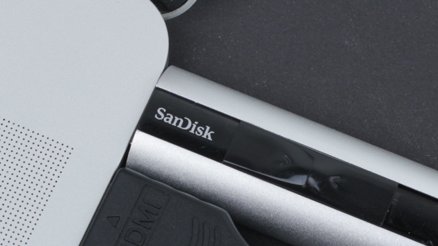 USB-Sticks mit 128 GB im Test: Gleich groß, unterschiedlich schnell