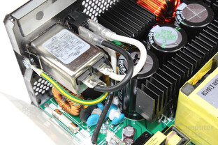 Enermax Platimax 1300W – Eingangsfilterung